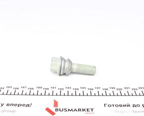 Болт для кріплення колеса