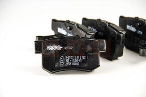 WOKING p225302